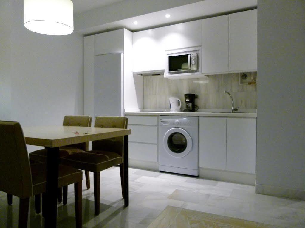 Apartamento Urbanliving Gran Capitan Granada Exterior foto